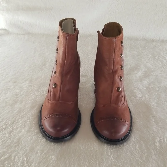 Brand new, never worn John Fluevog shoes John Fluevog | Shoes | John Fluevog Shoes Size 6 Never Worn  main image 2
